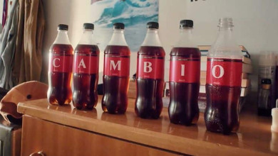 Etiquetas con letras de Coca-Cola