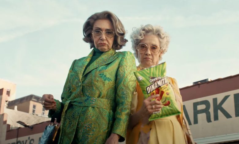 Anuncio de Doritos para la Supe Bowl: "Dina & Mita"