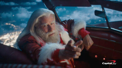 Anuncio de Navidad de Capital One con John Travolta
